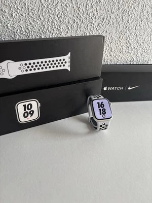 Apple Watch Series 7 Nike 41mm Silver – 93% Battery - Imagen 1 de 4