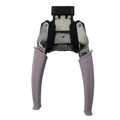 Scallop Cloud We R Memory Keepers Crop-A-Dile Corner Chomper Paper Cutter Tool - Image 1 of 4