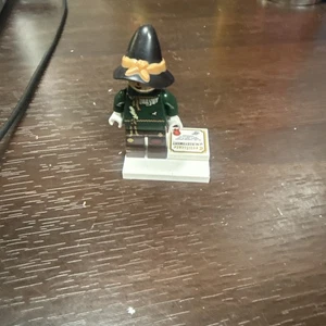 LEGO Scarecrow Minifigure from Wizard Of Oz LEGO Movie 2 tlm165 71023 - Picture 1 of 3