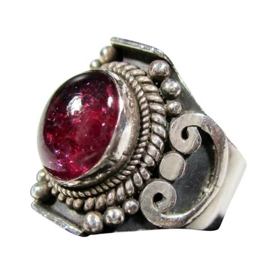 复古纯银提比坦风格粉红色红宝石旅游鞍戒指 尺寸 9 1/2 — 第 1/4 张图片