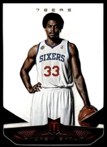 2012-13 Panini Momentum #225 Andrew Bynum BASKETBALL Philadelphia 76ers - Picture 1 of 2