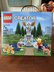 LEGO CREATOR: Fountain (40221) New Sealed Fast Shipping