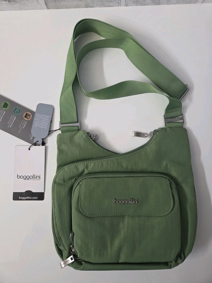BAGGALLINI BOLSA DE VIAGEM FEMININA CRISS TIRACOLO NÁILON VERDE - Imagem 1 de 4