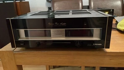 Pioneer C90-a y M90-a (transformador y control remoto incluidos) Foto 1 de 4