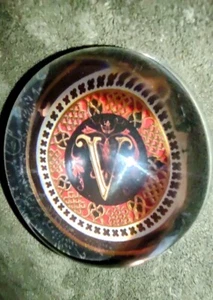 Stunning Punch Studio Crystal Monogram Letter V Paperweight France 3 1/2" Diam. - Picture 1 of 10