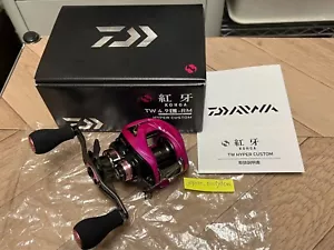 Daiwa 18 KOHGA TW HYPER CUSTOM 4.9L-RM Baitcasting Reel Made in Japan - Picture 1 of 6