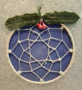 DREAMCATCHER - CHRISTMAS ORNAMENT - LAKOTA ST JOSEPH'S INDIAN SCHOOL + STICKERS - Bild 1 von 2