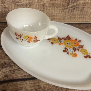 Vintage Federal Glass Blossom 8 pc Snack Set Milk Glass Heatproof Original Box  - Picture 1 of 9