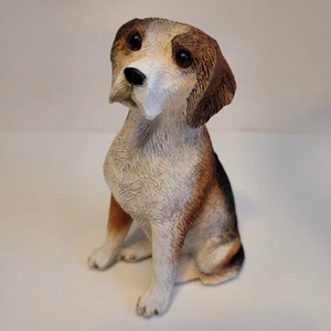 Estatuilla Beagle pintada a mano escultura sandicast sentada ¡Bonita pequeña descripción! - Imagen 1 de 14