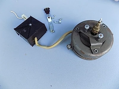 Dual 1009 Turntable Motor - Image 1 of 3