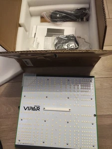 VIPARSPECTRA P600 P1000 P2000 LED Grow Lights Full Spectrum Indoor for Grow Tent - Picture 1 of 6