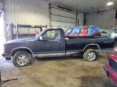 Cylinder Head Tbi Pressed-in Rocker Arm Studs Fits 85-92 SAFARI (GMC) 2073386 - Image 1 of 4