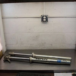 2003 YAMAHA YZ450F RIGHT LEFT FRONT SUSPENSION FORKS SHOCKS B301 - Picture 1 of 12