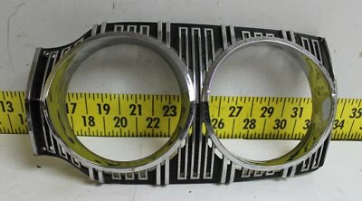 Bisel de faro izquierdo OEM Mopar 2445249 1965 Dodge Polara Monaco 440 500 880 (645A) Foto 1 de 4