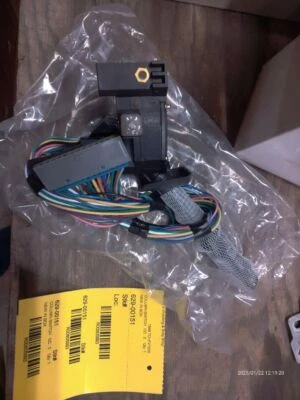 Column Switch Turn And Wiper Fits 95-02 CHEVROLET 3500 PICKUP 805993 - Image 1 of 3