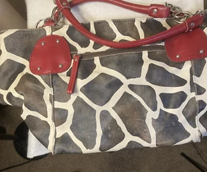 Large Giraffe Print Burgundy Trim Extra Large Purse - Picture 1 of 11