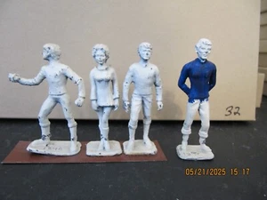 Estatuillas Star Trek 2" 4 plomo vintage - Imagen 1 de 3