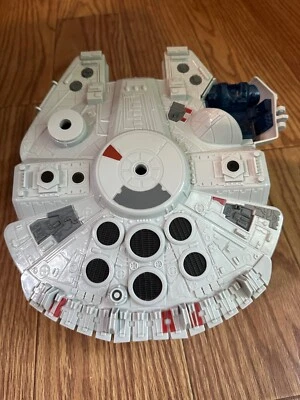 Star Wars Millennium Falcon 2011 Hasbro Europa usado como está Foto 1 de 4