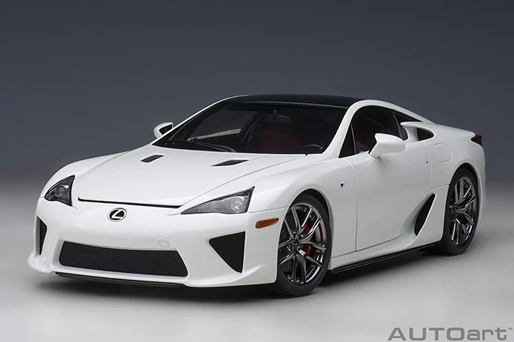Autoart 78851 1/18 LEXUS LFA Whitest Blanc/Carbone Noir Modèle Voiture D Japon