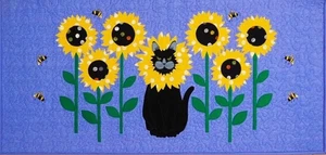 Feline Drive Fabric SUNFLOWERS ABUZZ Table Runner Applique - Paper Pattern - Picture 1 of 8