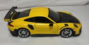 Maisto 2018 Porsche 911 GT2RS Diecast Model CarYELLOW 1:24 Scale - Picture 1 of 4