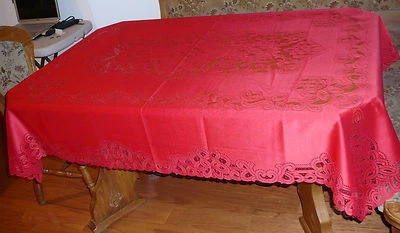 Heritage Lace Rectangular Polyester Red Tablecloth 60 x120 Battenburg Design (74 - Image 1 of 2