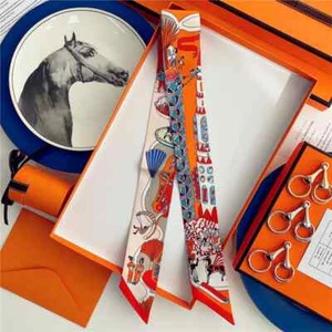 Luxus Seide dünner Schal Mode Tasche Griff Band Pferd Print Stirnband klein - Bild 1 von 33