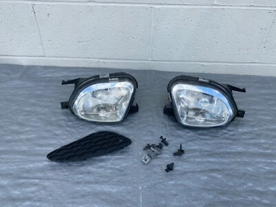 2003 2004 2005 2006 Mercedes Benz E-Class E350 E500 front fog lights A2118200656 - Image 1 of 4