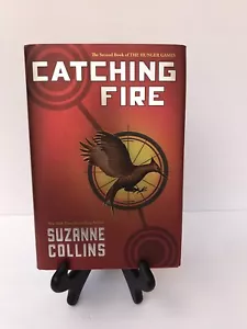 Catching Fire 1st Edition Hardcover Book 2009 Suzanne Collins - Picture 1 of 6