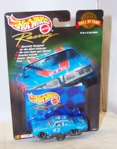 1:64 1999 HOT WHEELS RACING HALL OF FAME '67 PLYMOUTH #43 STP RICHARD PETTY 2/4 - Picture 1 of 2