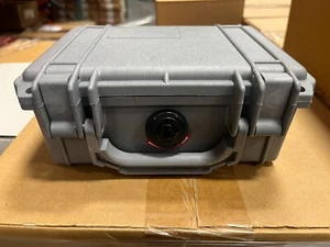 Pelican 1120 Case Without Foam (Silver) - Picture 1 of 4