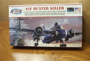 ATLANTIS S2F HUNTER KILLER AIRCRAFT - 1:54 Scale Plastic Model Kit #A145 - Picture 1 of 2