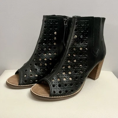 Toms Majorca Perforated Peep Toe Booties Laser Cut Stacked Heel Women’s Size 7.5 - Image 1 of 4