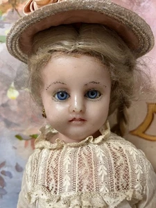 Antike Wachspuppe ca. 43 cm – Wachs Büste, Massearme & -beine, Stoffkörper - Bild 1 von 18