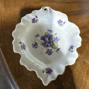 "Plato baratija reticulado vintage Schumann Baviera Alemania violetas 7"" hoja abuela" - Imagen 1 de 3