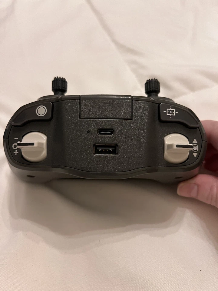 Parrot SkyController 3 Foto 1 de 4