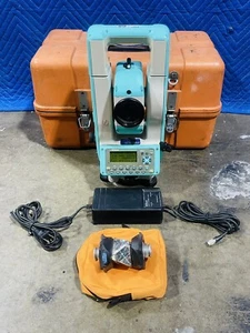Nikon DTM 530 Total Station Charger Battery Hard Case Prism For Parts Only AS IS - Picture 1 of 9