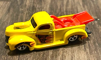 Vintage 1997 Hot Wheels Diecast Truck 1940 Ford Drag Truck Series Yellow  Y1 - Image 1 of 4