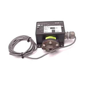 Interruptor de presión Ashcroft B420T NEMA 4X 125/250 VAC 15A 1/4" NPT - Imagen 1 de 4