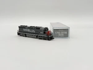 KATO - N - SP Southern Pacific - SD45 Diesel Loco #8663 - Train 176-3116 - Picture 1 of 13