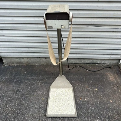 1960's Vintage SEARS Vibrating Weight Loss Shaker Massage Belt Machine 449 28080 - Image 1 of 4