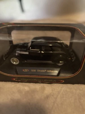Signature Models 1936 Chrysler Airflow Black 1/18th Scale Diecast Model Car NIB - Image 1 of 2