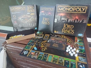 Monopoly Lord Of The Rings Hasbro Complete w/9 Detailed Miniatures 1 ring - Picture 1 of 8