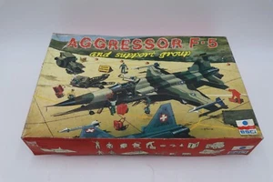 ESCI ERTL Aggressor F-5 e gruppo di supporto 4079 kit modellino scala 1/48 HS-B7 - Foto 1 di 8