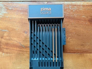 ZimaBoard 832 - X86 Single Board Server - EUC -  N3450 QC - 8GB RAM - 32GB MMC - Picture 1 of 3