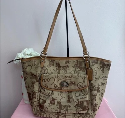 COACH XL TOTE  LEATHER TRIM horse and carriage print classic design - Image 1 of 4