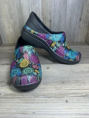 Crocs Neria Pro II Works Zapatos Negro Paisley Antideslizante Enfermera Mujer Talla 11 Foto 1 de 4