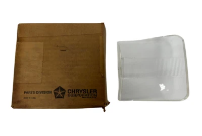 1970 Chrysler 300 Left Side Turn Signal Lamp Light Clear Lens 3420633 NOS - Image 1 of 4