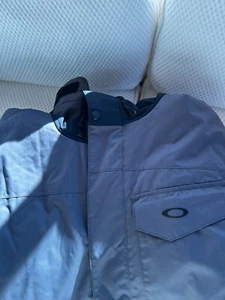 Size M - Men’s Oakley Division BZI Snowboarding Jacket Forged Iron Great Condit. - Picture 1 of 10