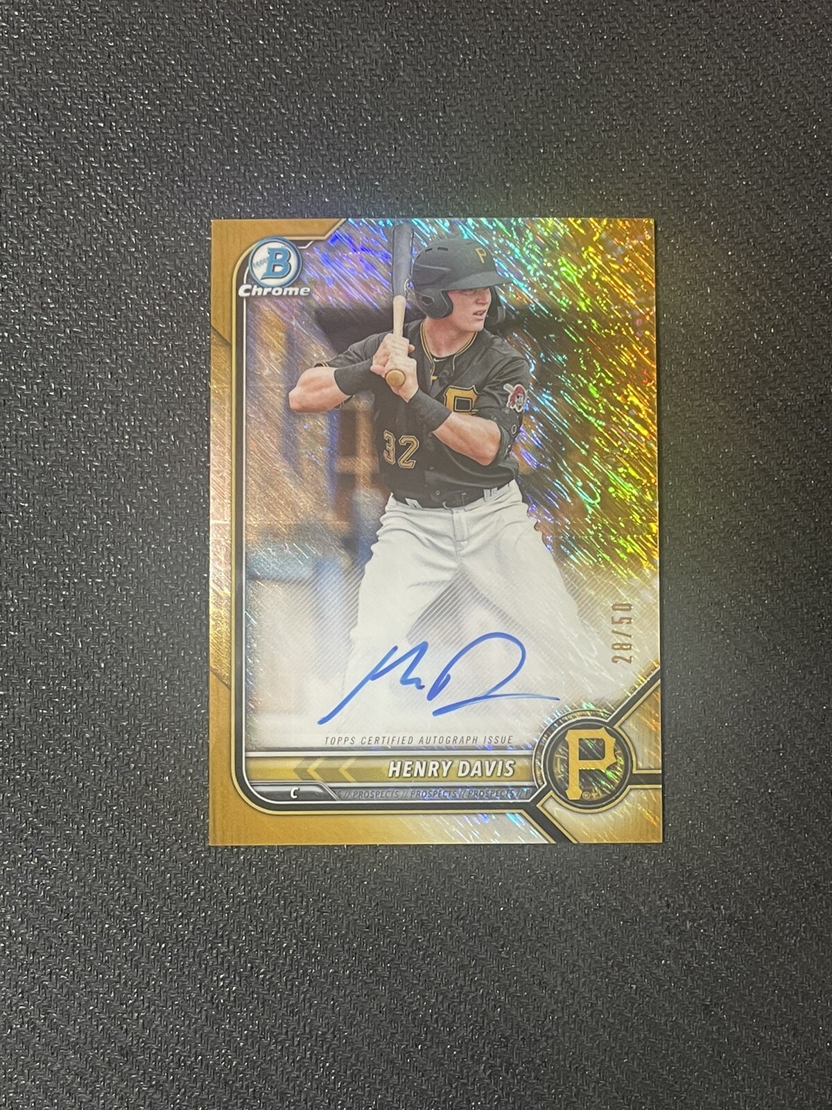 2022 Bowman Chrome Henry Davis Gold Shimmer Refractor AUTO #28/50 Pirates CPA-HD